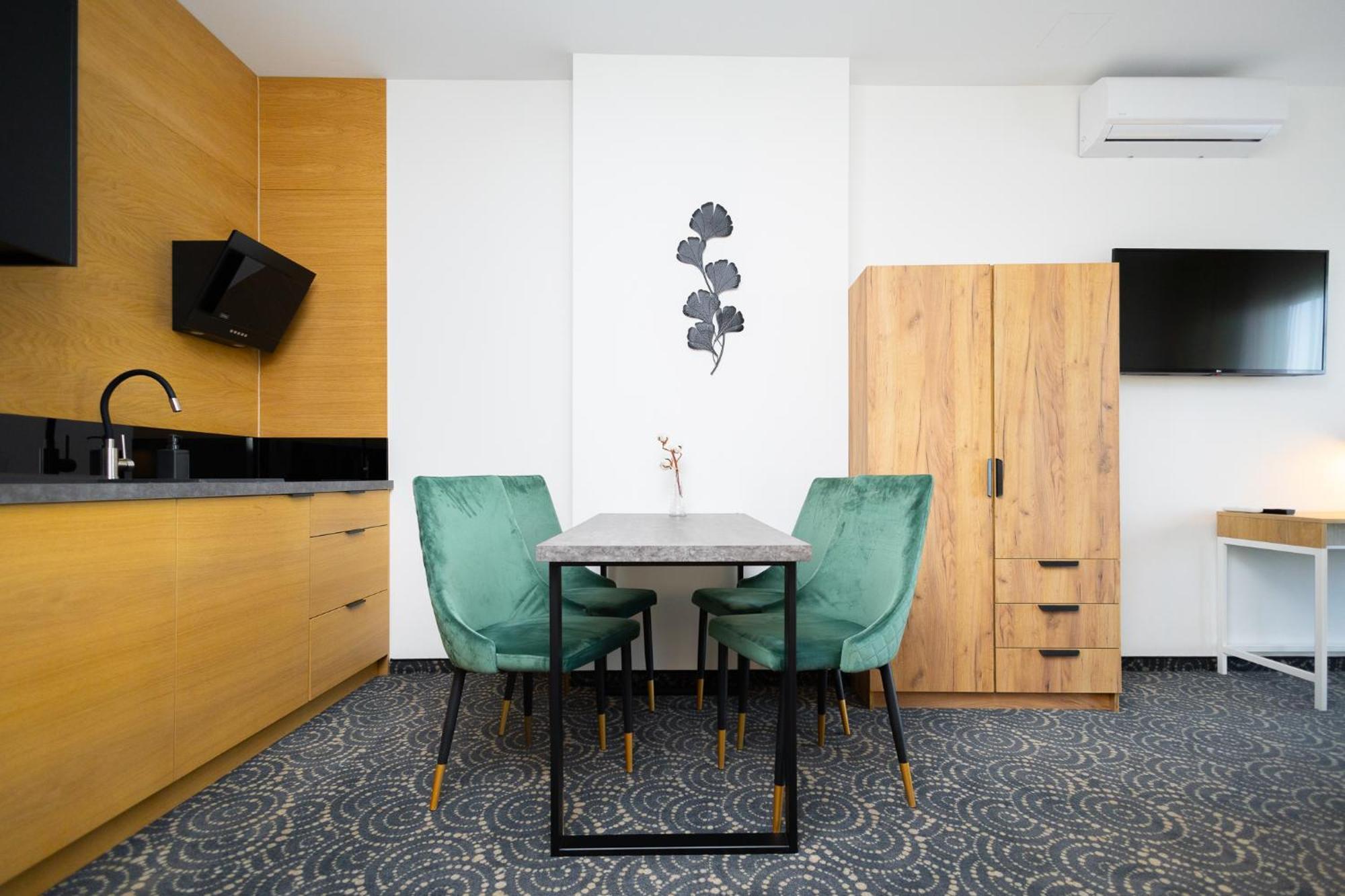 Hotel Arden Środa Śląska Zewnętrze zdjęcie