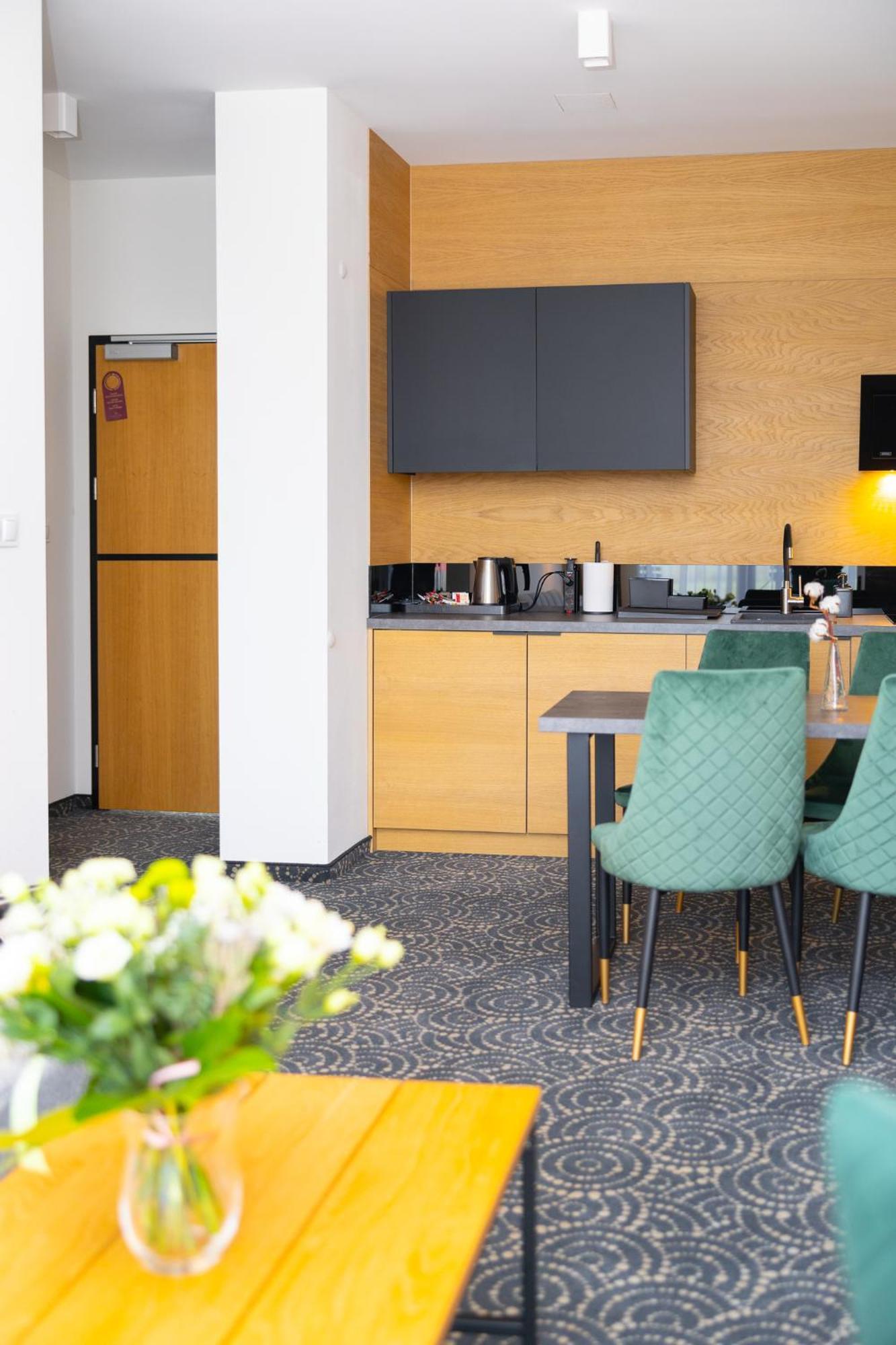 Hotel Arden Środa Śląska Zewnętrze zdjęcie