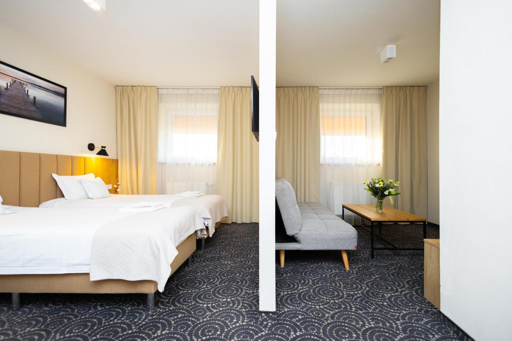 Hotel Arden Środa Śląska Zewnętrze zdjęcie