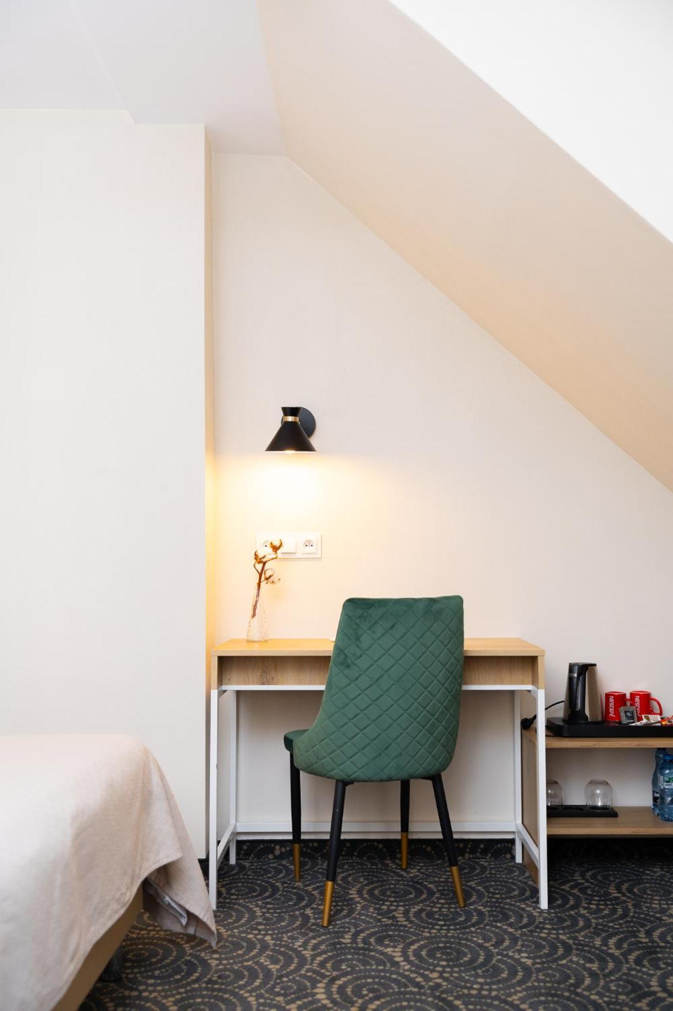 Hotel Arden Środa Śląska Zewnętrze zdjęcie
