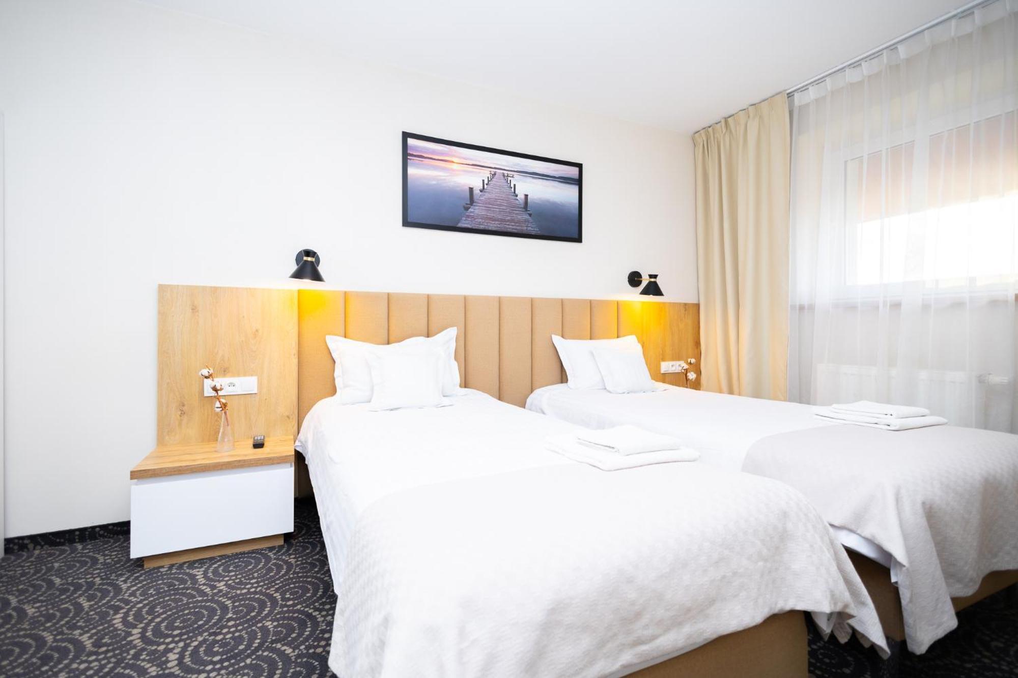 Hotel Arden Środa Śląska Zewnętrze zdjęcie