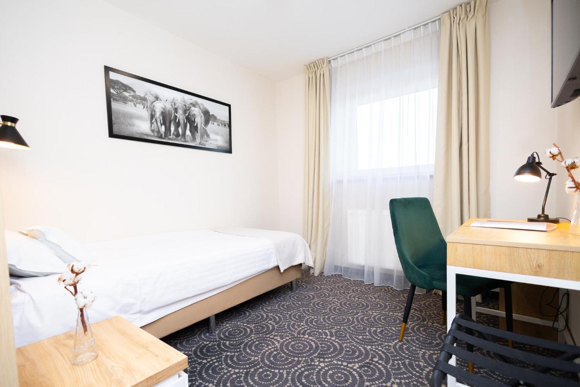 Hotel Arden Środa Śląska Zewnętrze zdjęcie